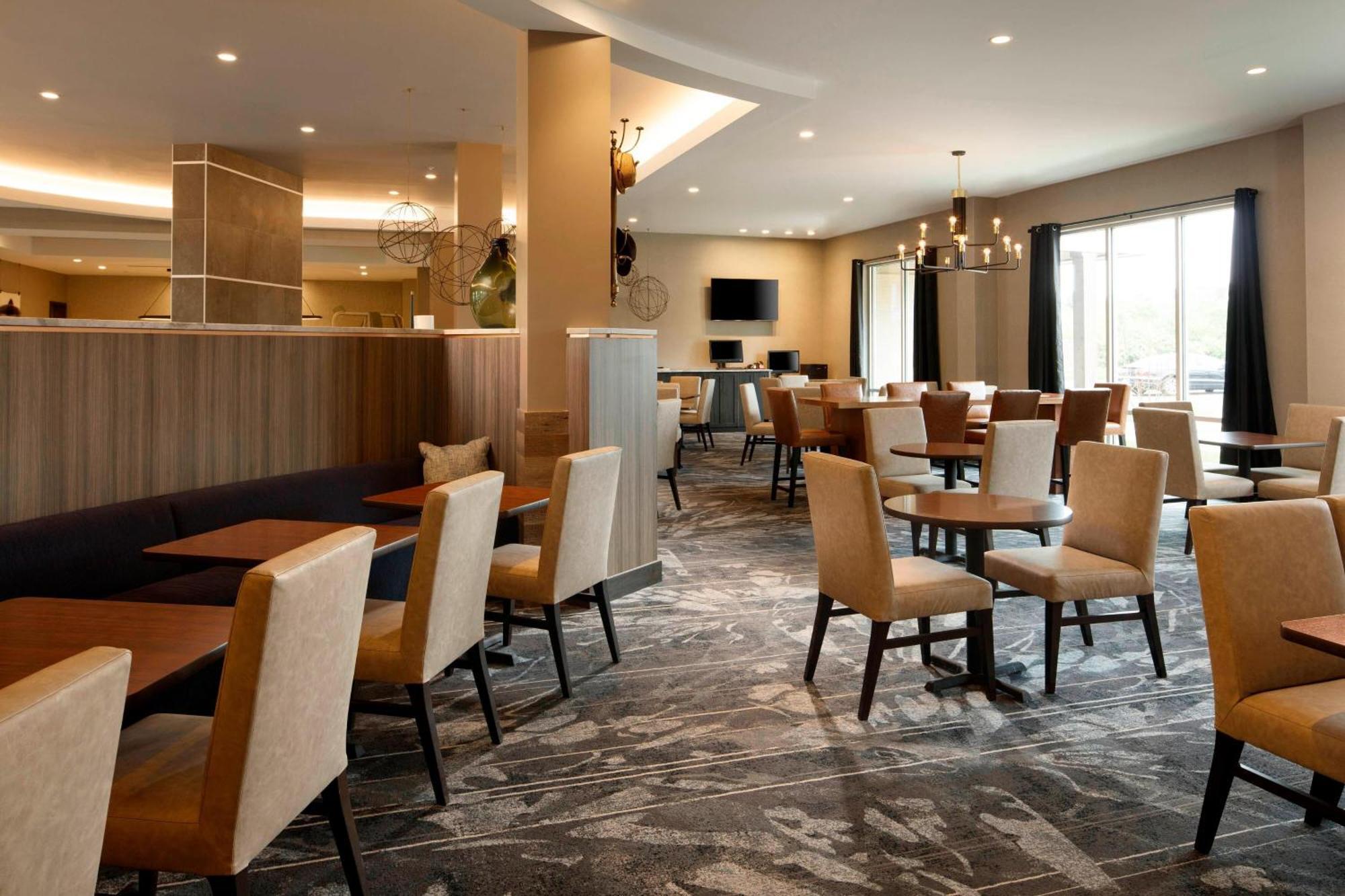 Fairfield Inn & Suites By Marriott Louisville Northeast Eksteriør billede